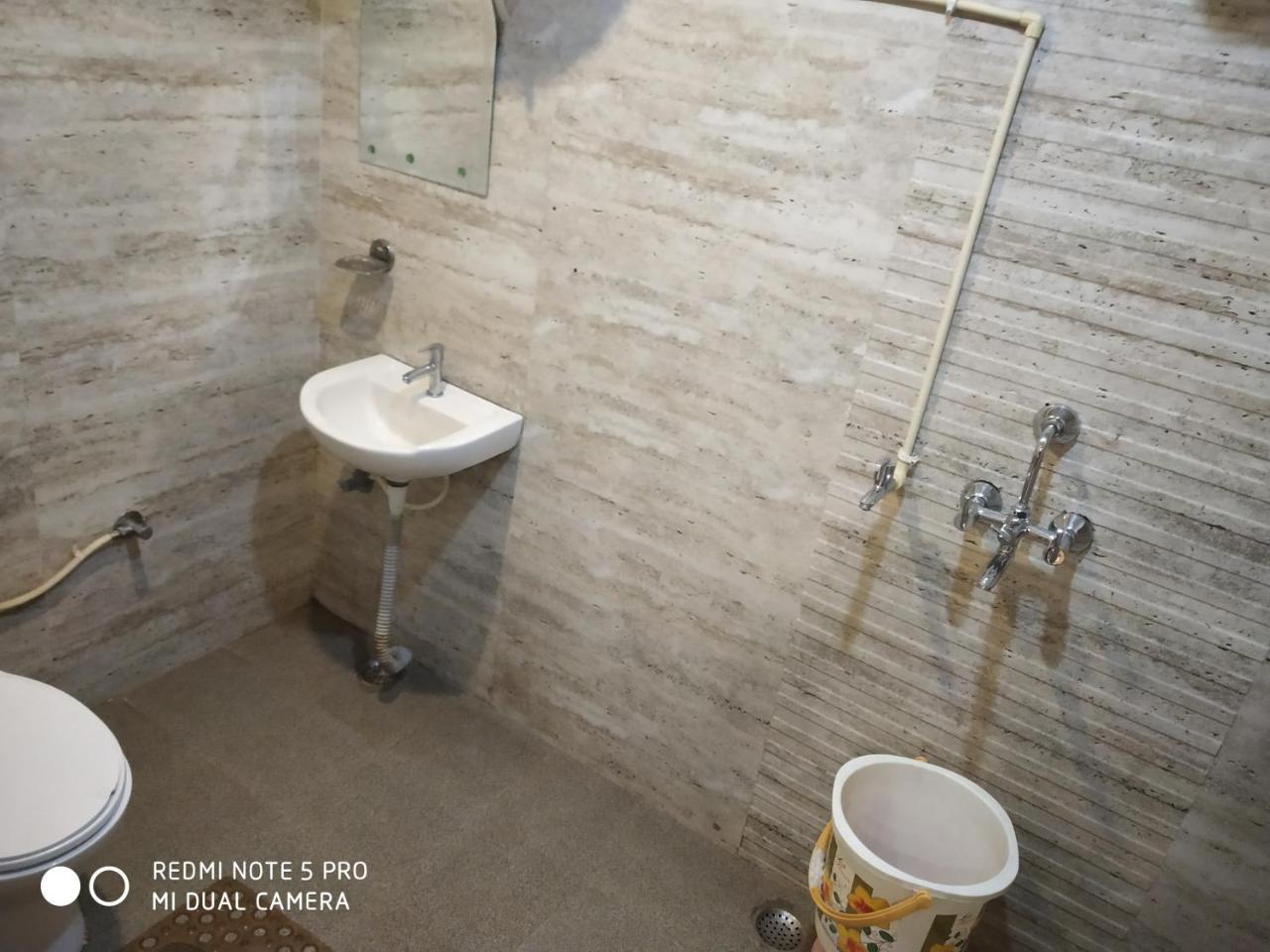 Hotel Aadesh Palace Βαρανάσι Εξωτερικό φωτογραφία