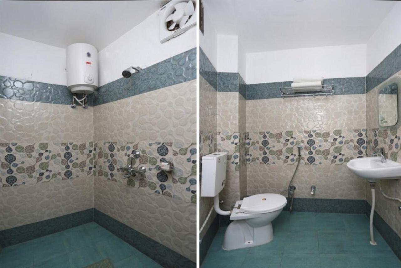 Hotel Aadesh Palace Βαρανάσι Εξωτερικό φωτογραφία
