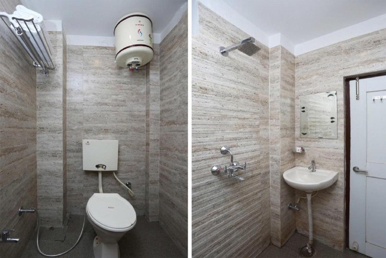 Hotel Aadesh Palace Βαρανάσι Εξωτερικό φωτογραφία